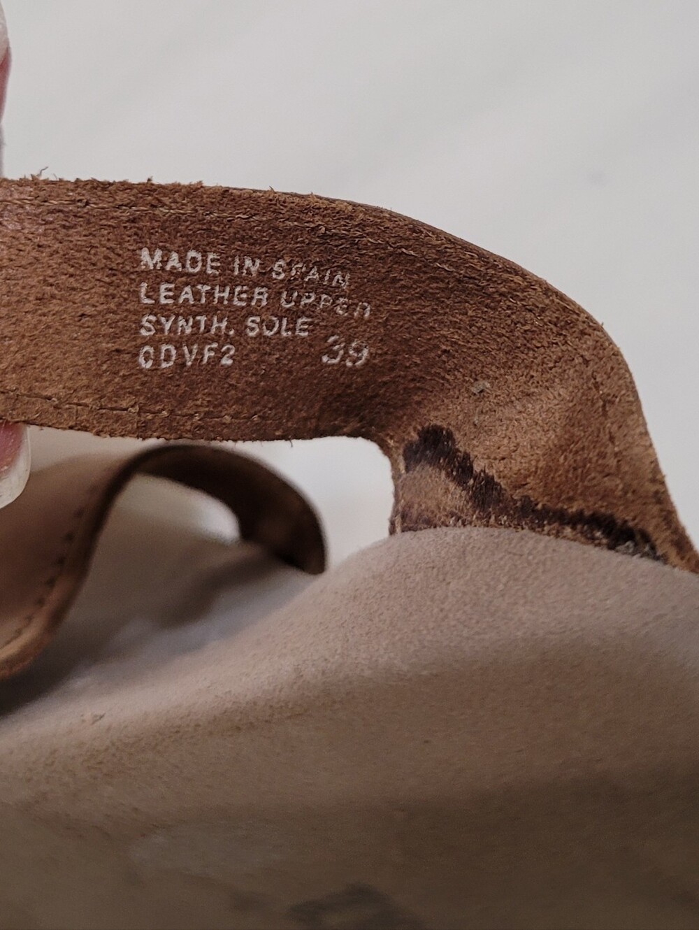L. L. Bean Strappy Casual Sandals - Sz 8 / 39, Tan, GUC - Picture 8 of 8